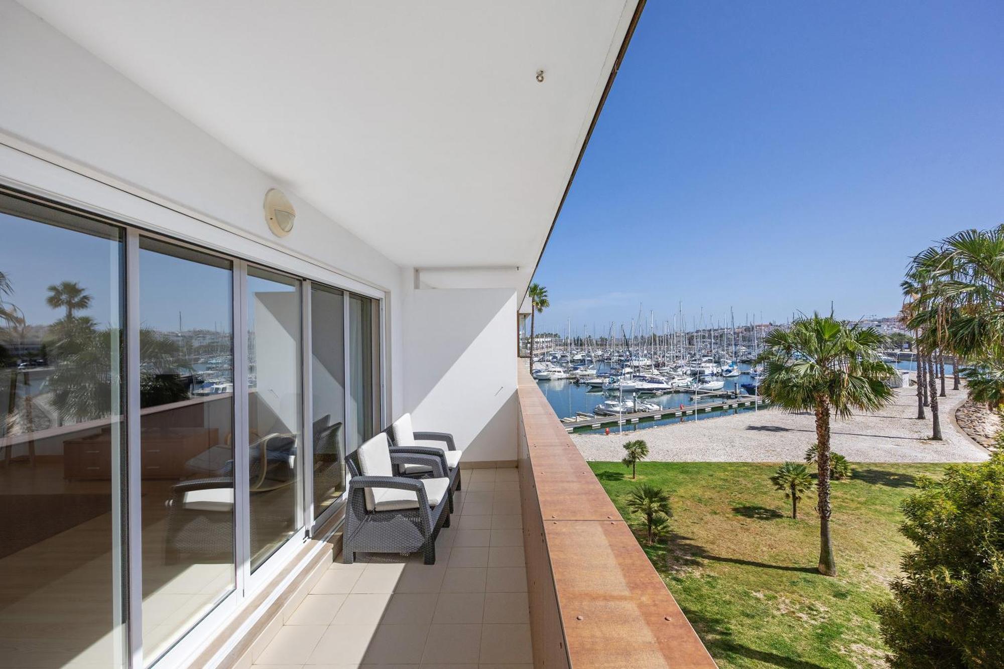 Marina Elegance Apartment ลากอส ภายนอก รูปภาพ