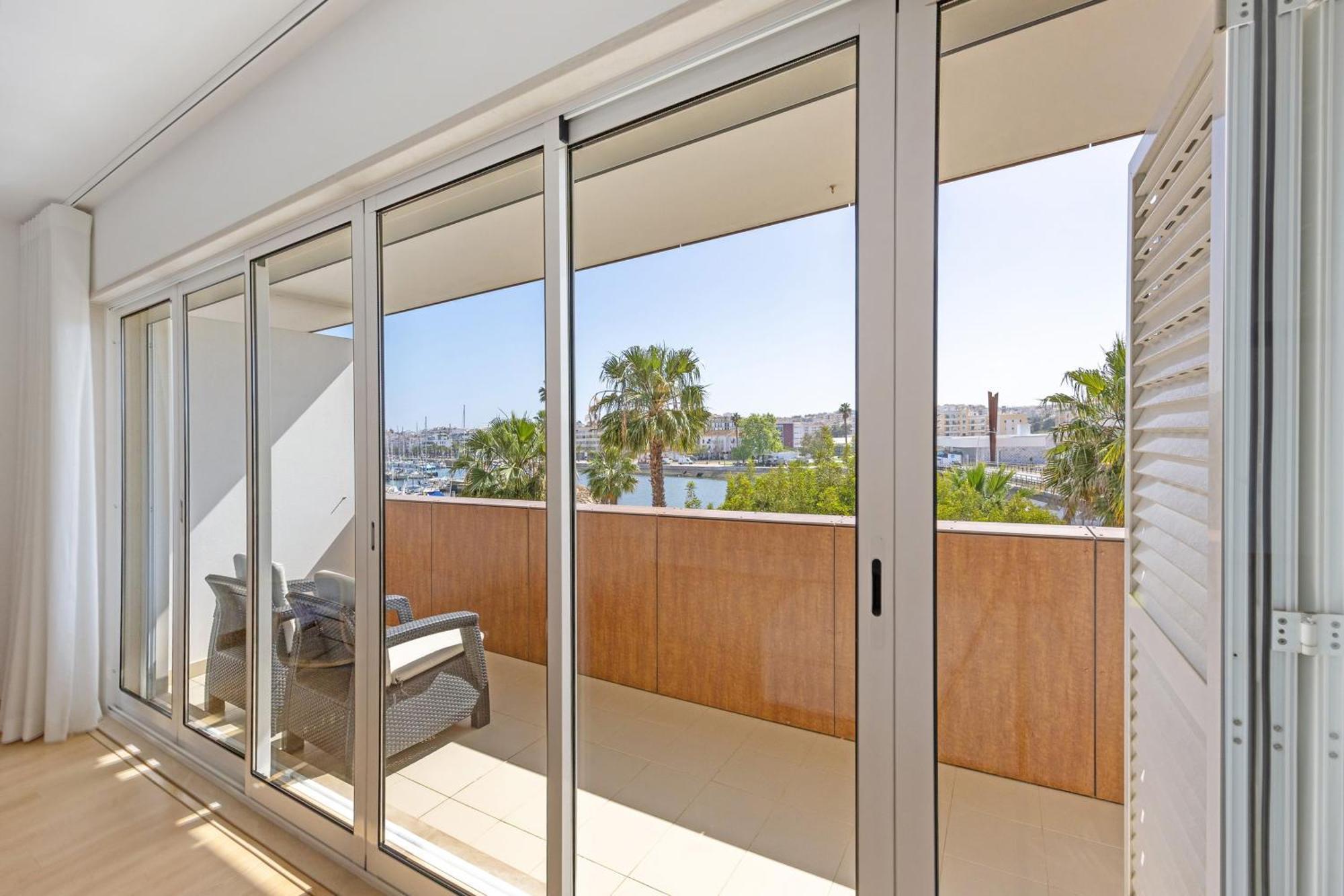 Marina Elegance Apartment ลากอส ภายนอก รูปภาพ